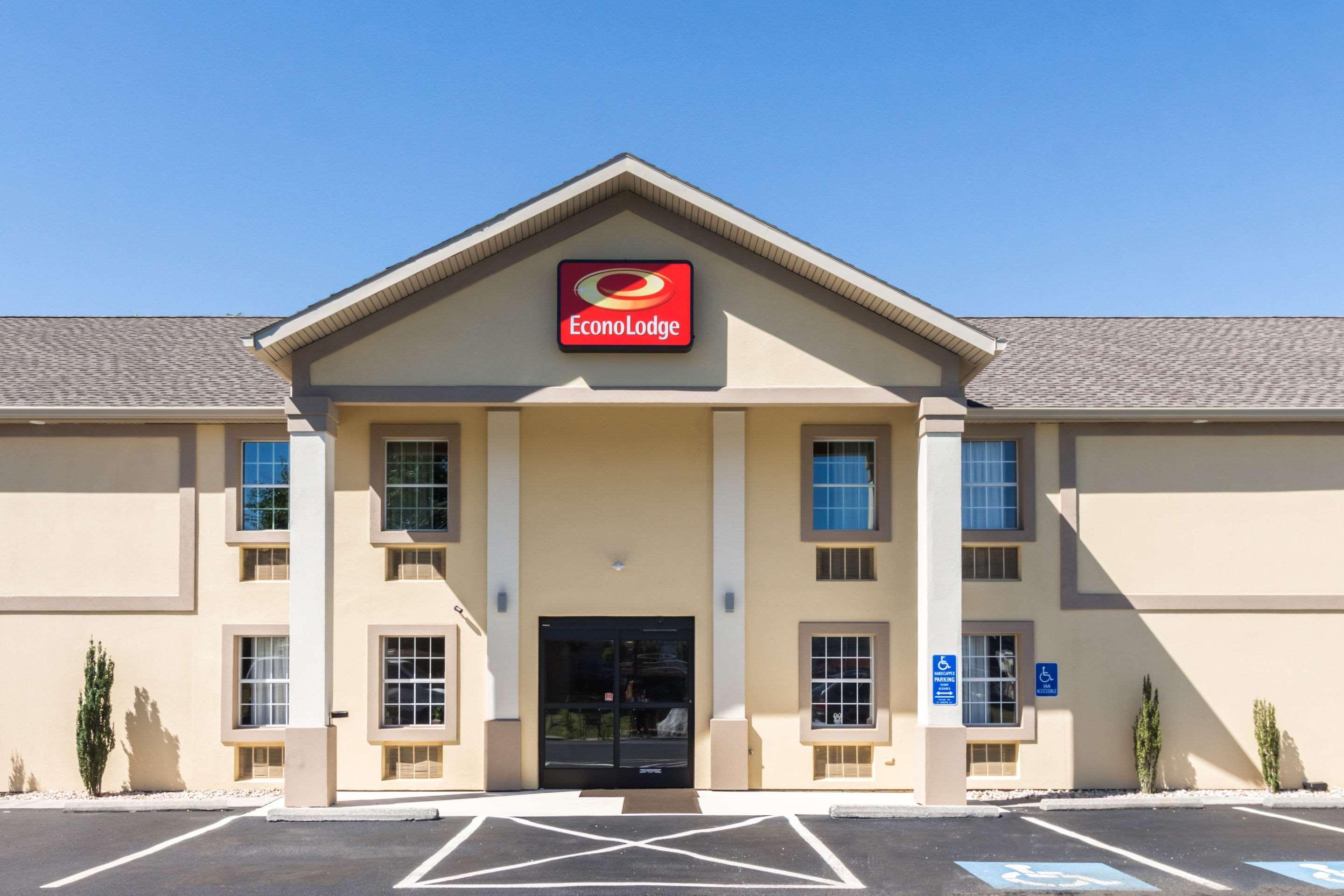 Econo Lodge Harrisburg - Southwest Of Hershey Area Exterior photo